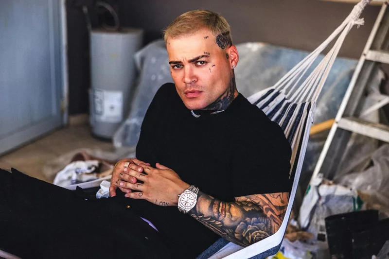 Izaak, artista reconocido